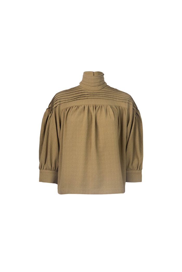 Pleated blouse long sleeve