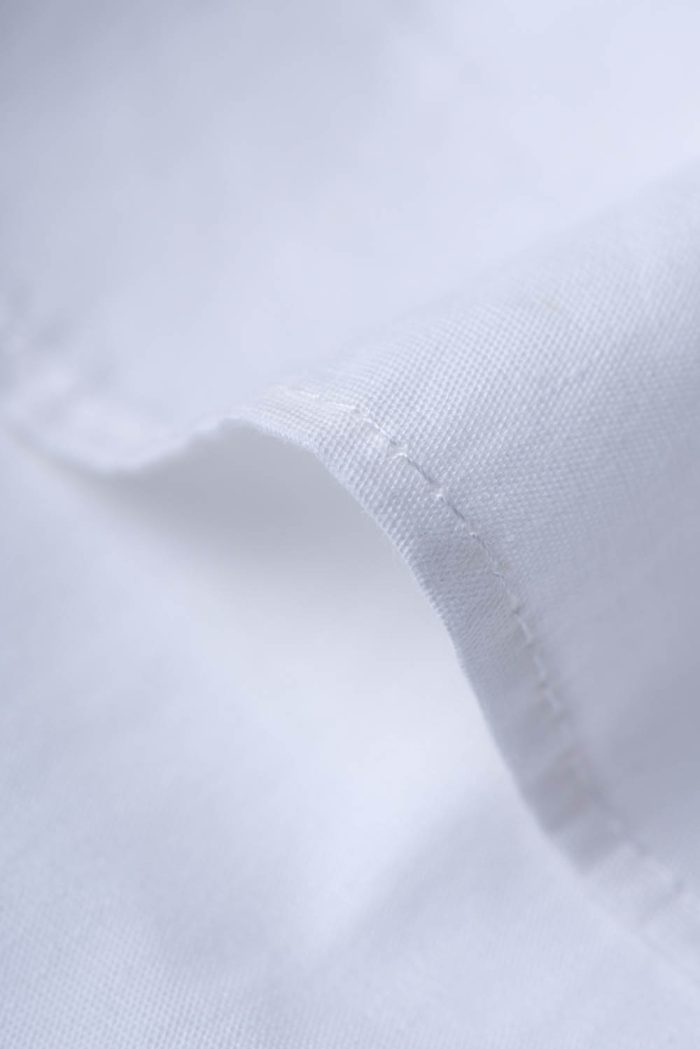 Cotton shirt with frill at collar and pintunk at CF - 图片 4