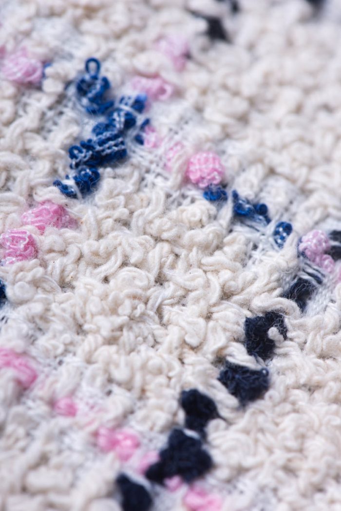 Short jacket with embroidery at edges - 图片 5