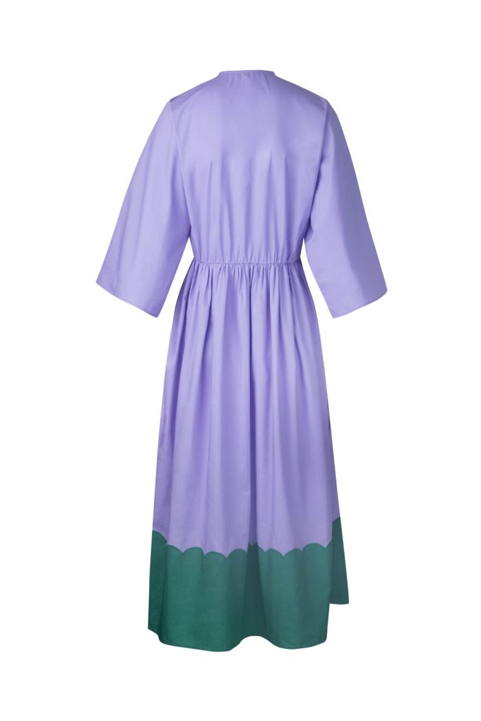 V neck dress with contrast color at bottom - 图片 3